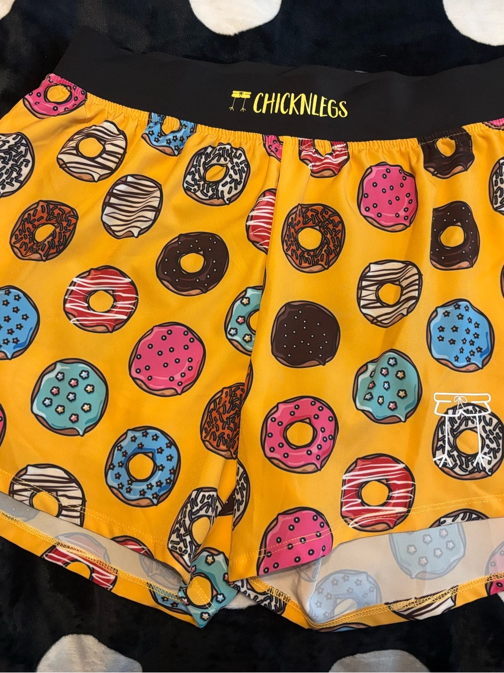 ChicknLegs Men’s multi color Donut-Print Athletic Shorts-NEW